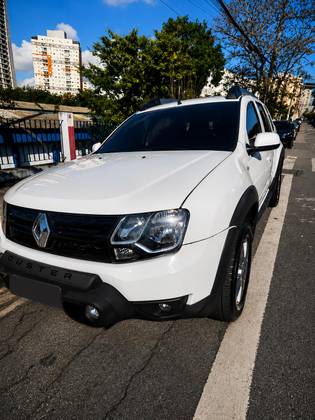 RENAULT DUSTER 1.6 16V SCE FLEX DYNAMIQUE X-TRONIC RENAULT DUSTER 1.6 16V SCE FLEX DYNAMIQUE X-TRONIC